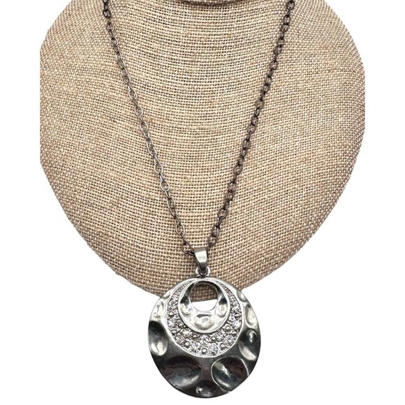 Silver Tone Statement Round Disc Pendant Necklace Sparkly Rhinestones 17" - Picture 1 of 8